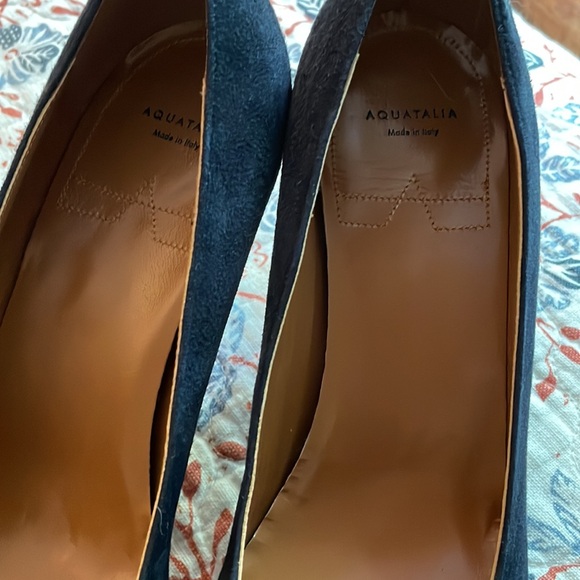 EUC Aquatalia navy blue heels with buckles - Picture 3 of 6